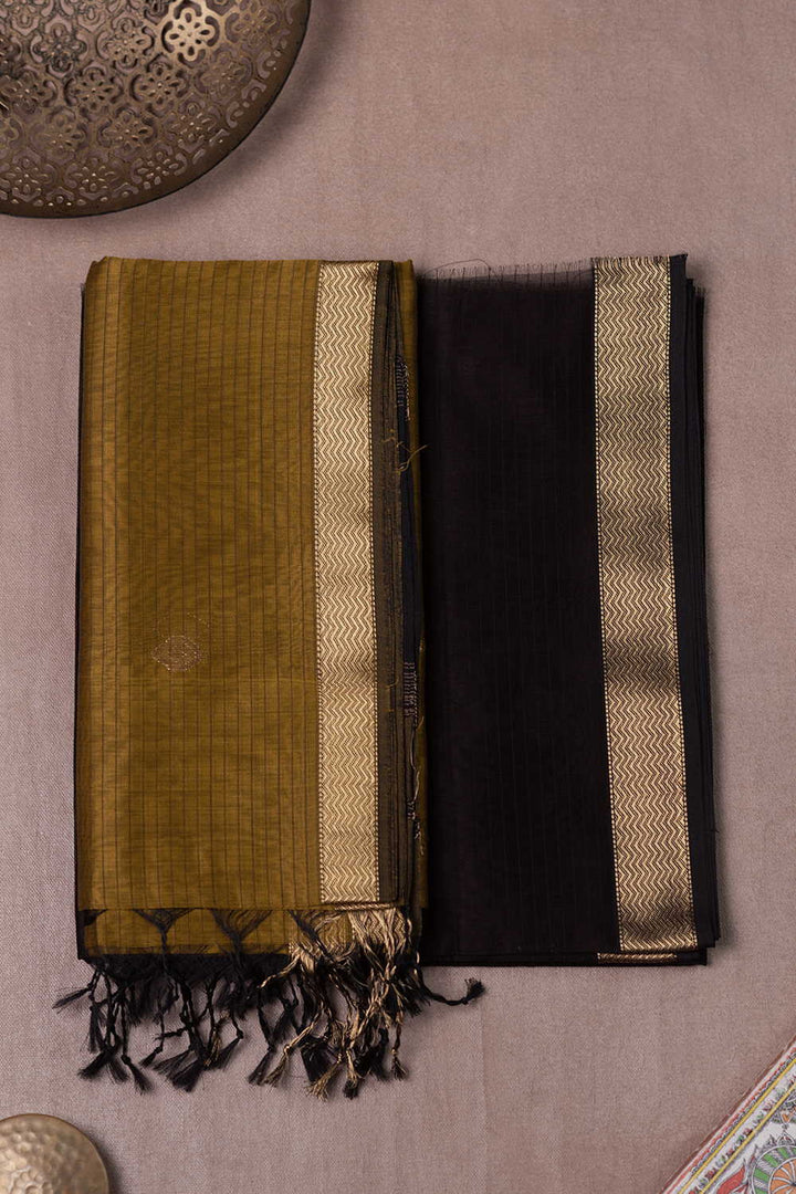 Top & Dupatta - Matkatus 