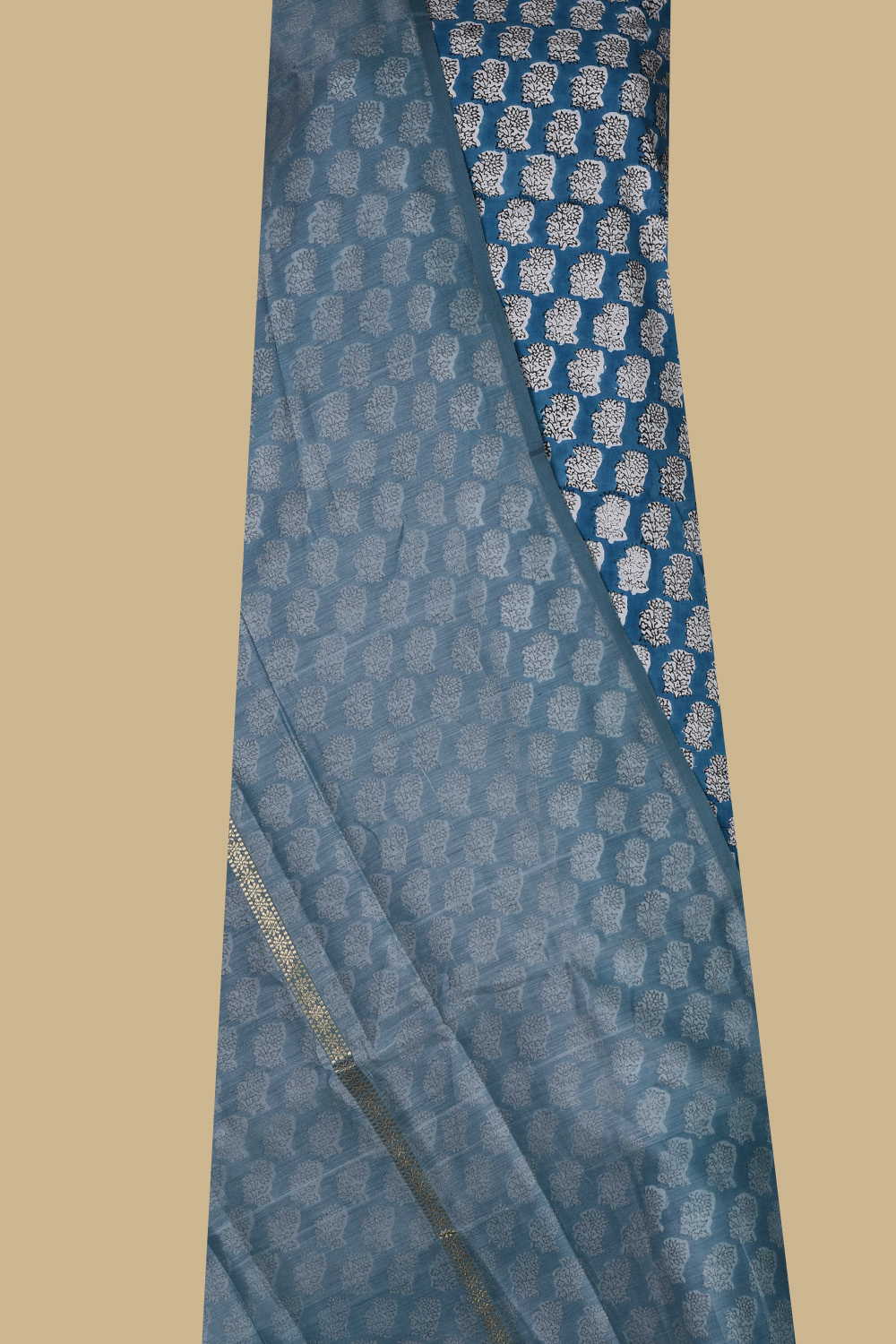 Top & Dupatta - Matkatus