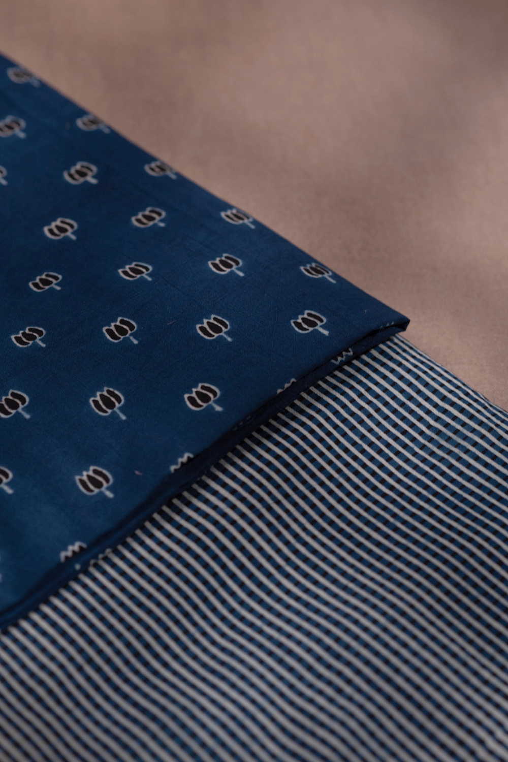 Unstitched Suits - Matkatus 