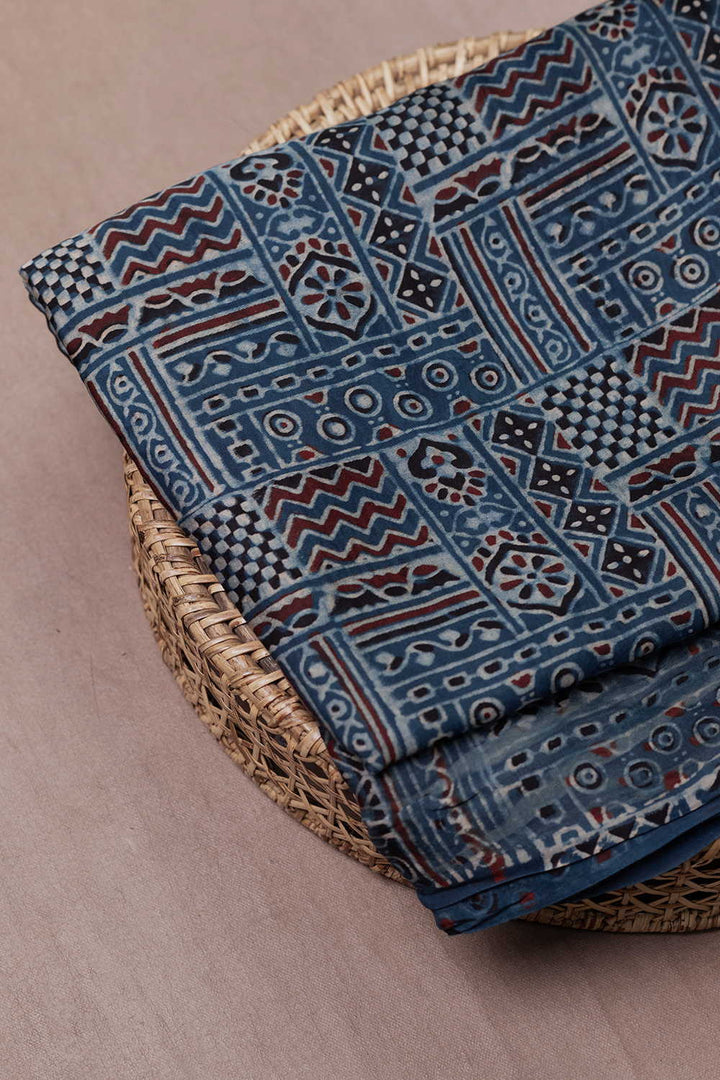Ajrak Fabric - Matkatus