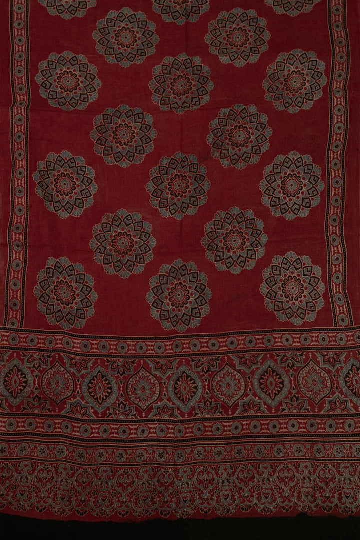 Dupattas - Matkatus