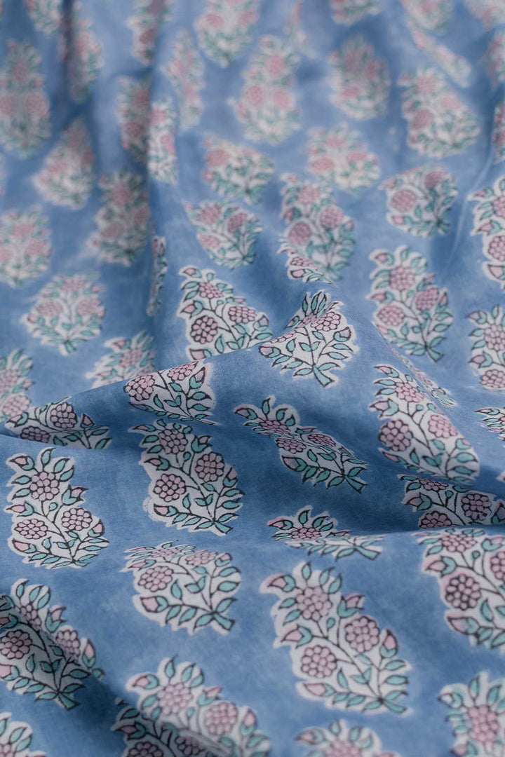 Hand block printed Sanganeri cotton fabric with floral motifs - Matkatus 
