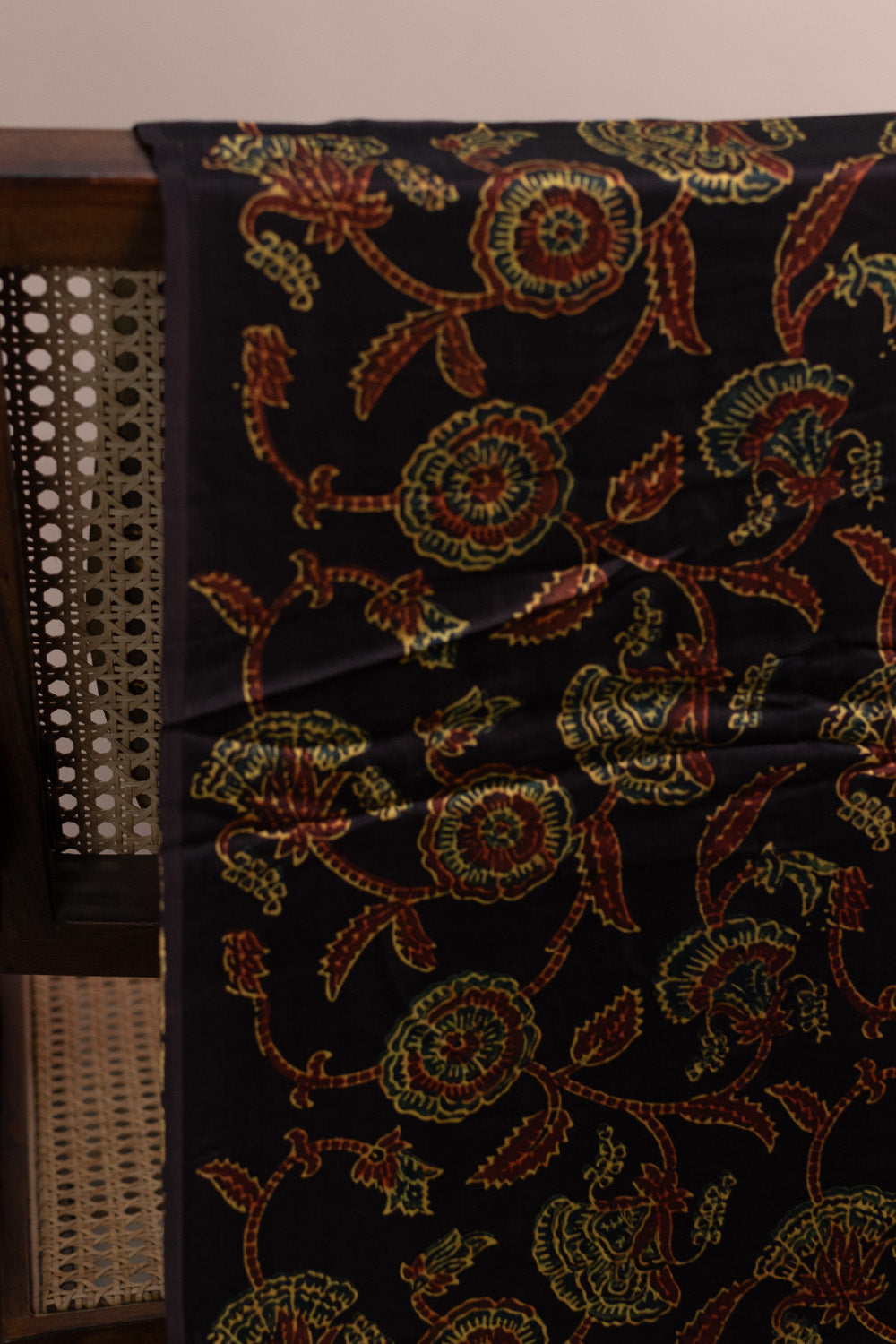 Silk Fabrics - Matkatus