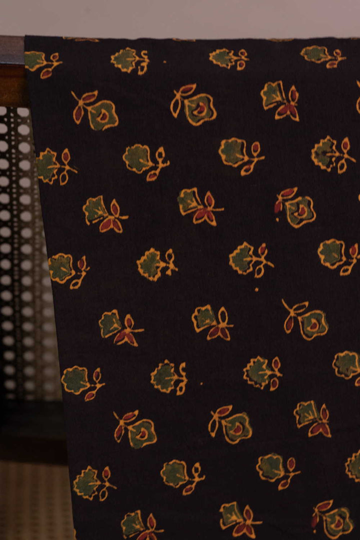 Block Printed Cotton Fabric - Matkatus 
