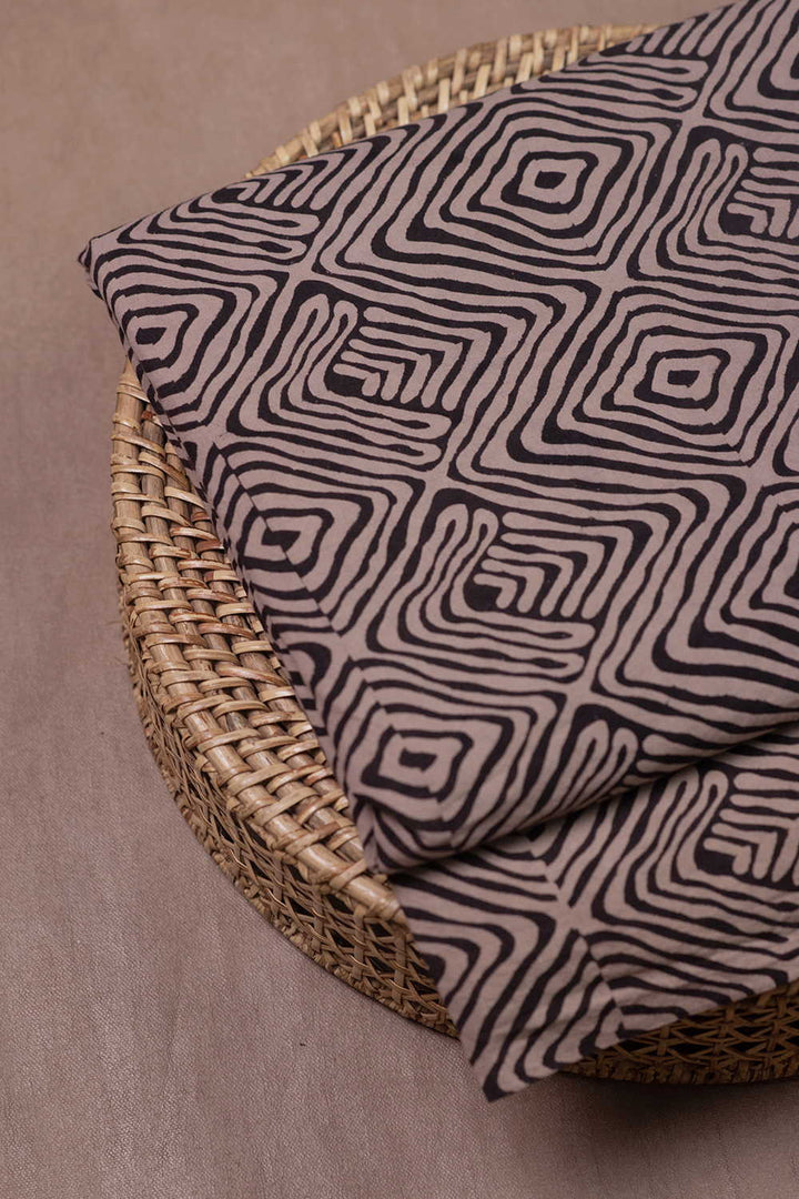 Ajrak Fabric - Matkatus 