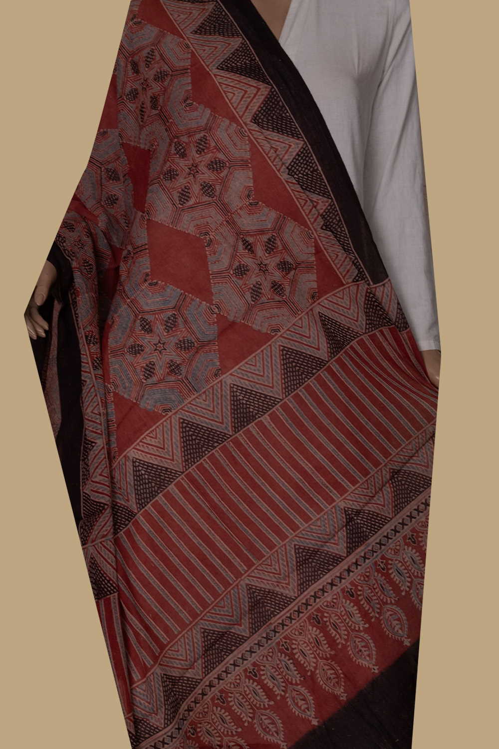 Ajrak Cotton Dupatta - Matkatus 