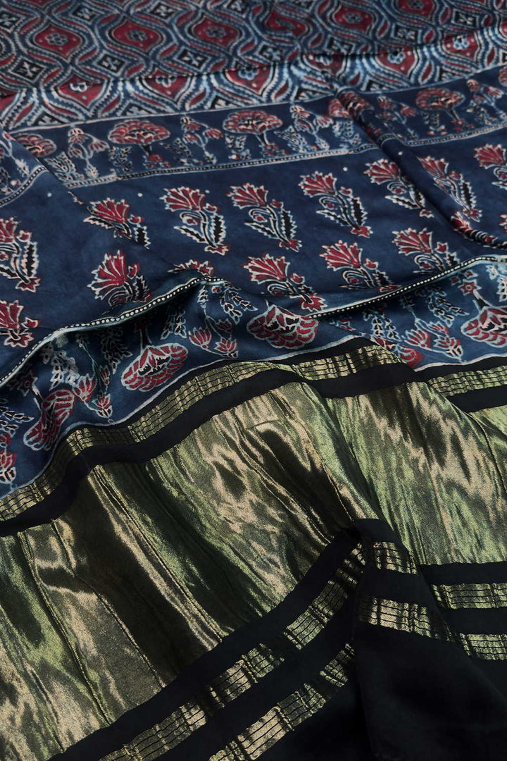 Silk Dupattas - Matkatus 