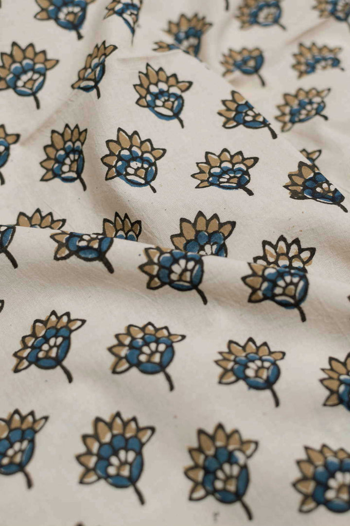 Cotton Fabric-Matkatus