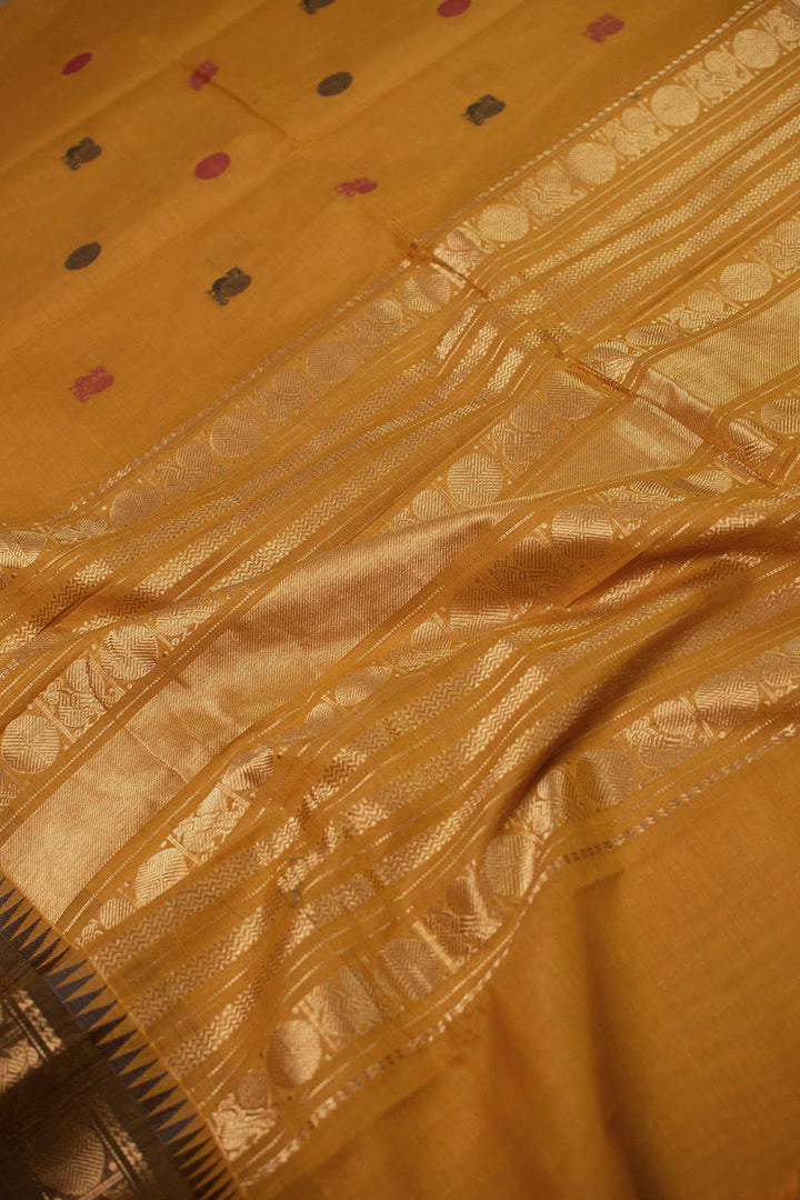 Traditional Dupatta - Matkatus