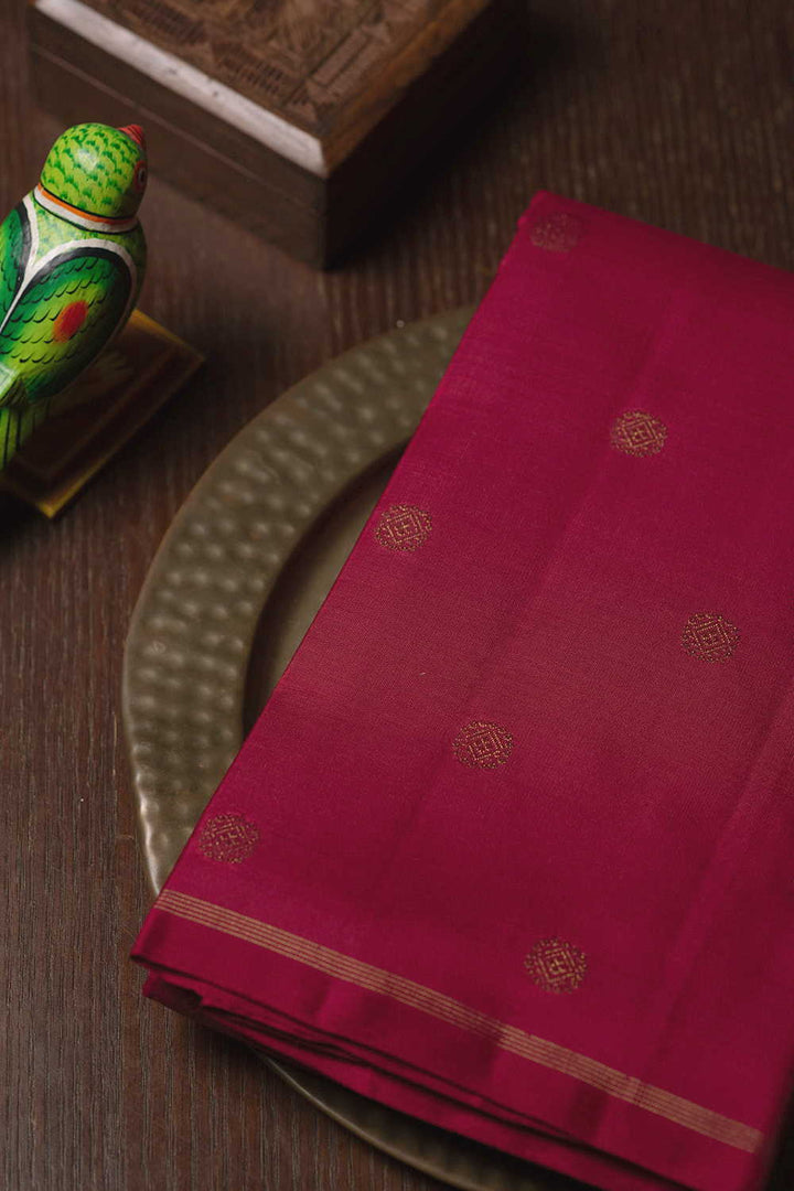 Kanjivaram Silk Saree - Matkatus 