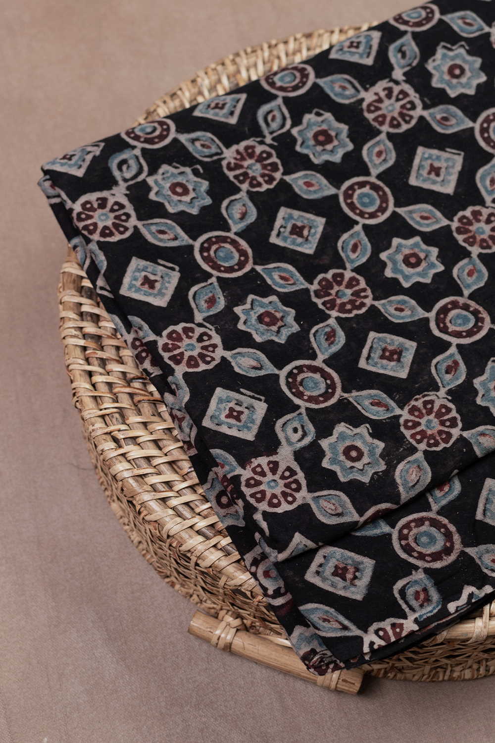 Ajrak Fabrics-Matkatus 