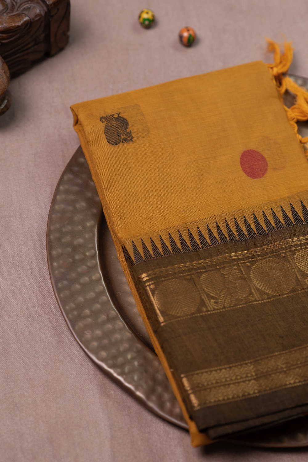 Traditional Dupatta - Matkatus