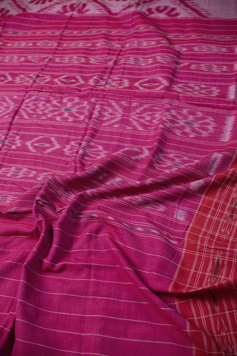 Sarees - Matkatus