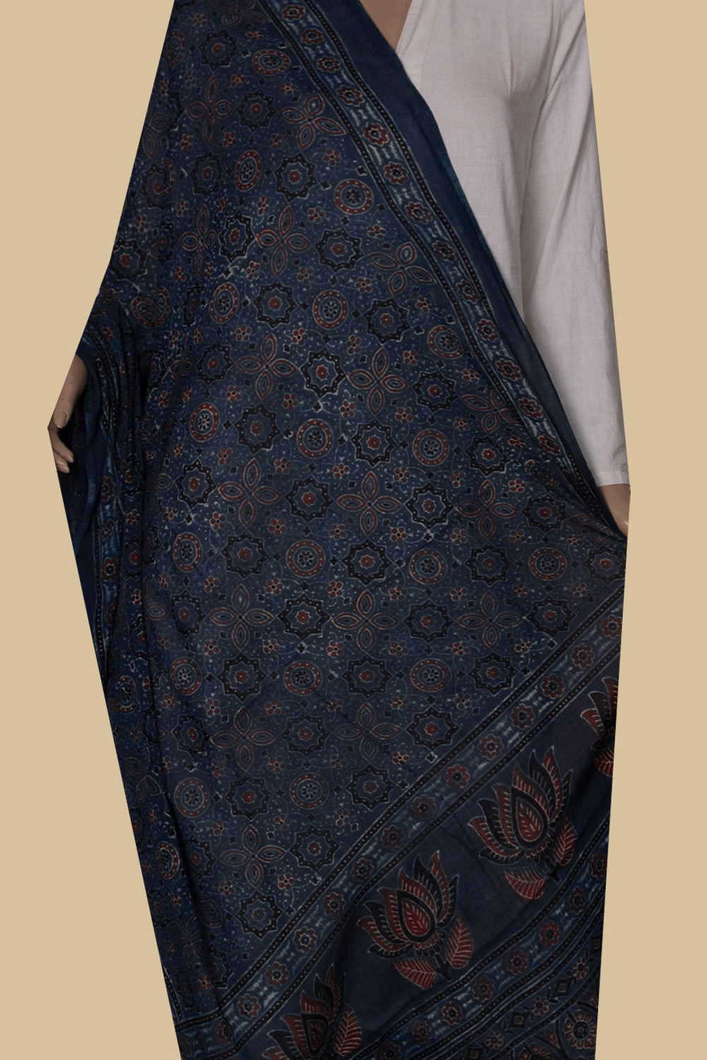 Ajrak Cotton Dupatta - Matkatus 