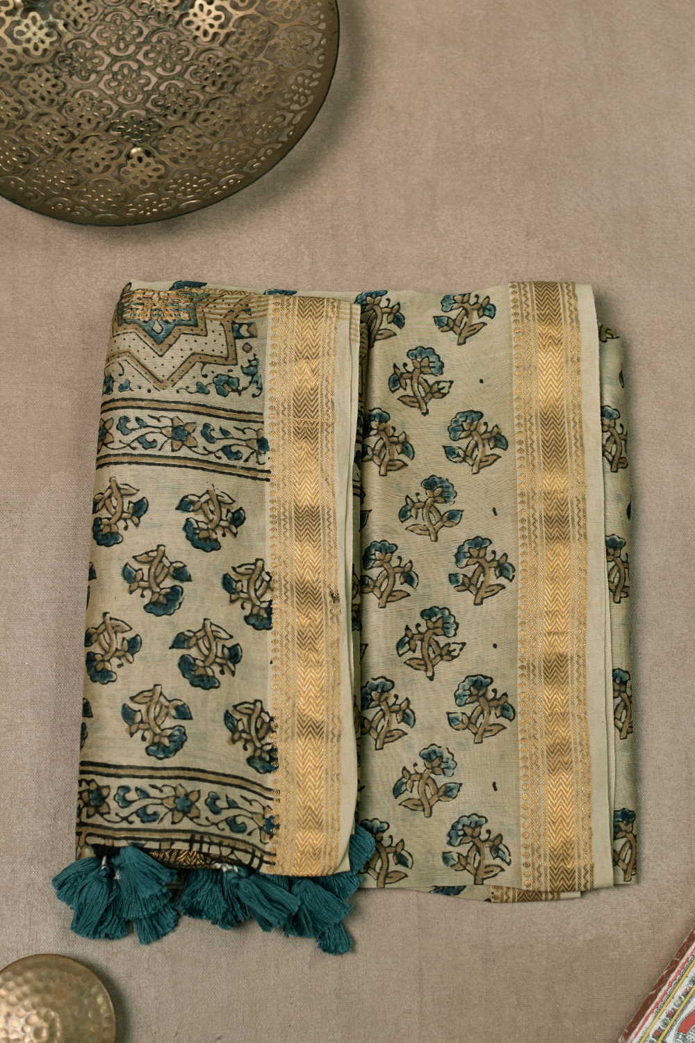 Ajrak Suits-Matkatus 
