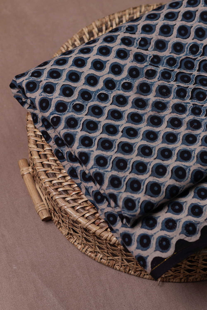 Block Printed Fabric - Matkatus 