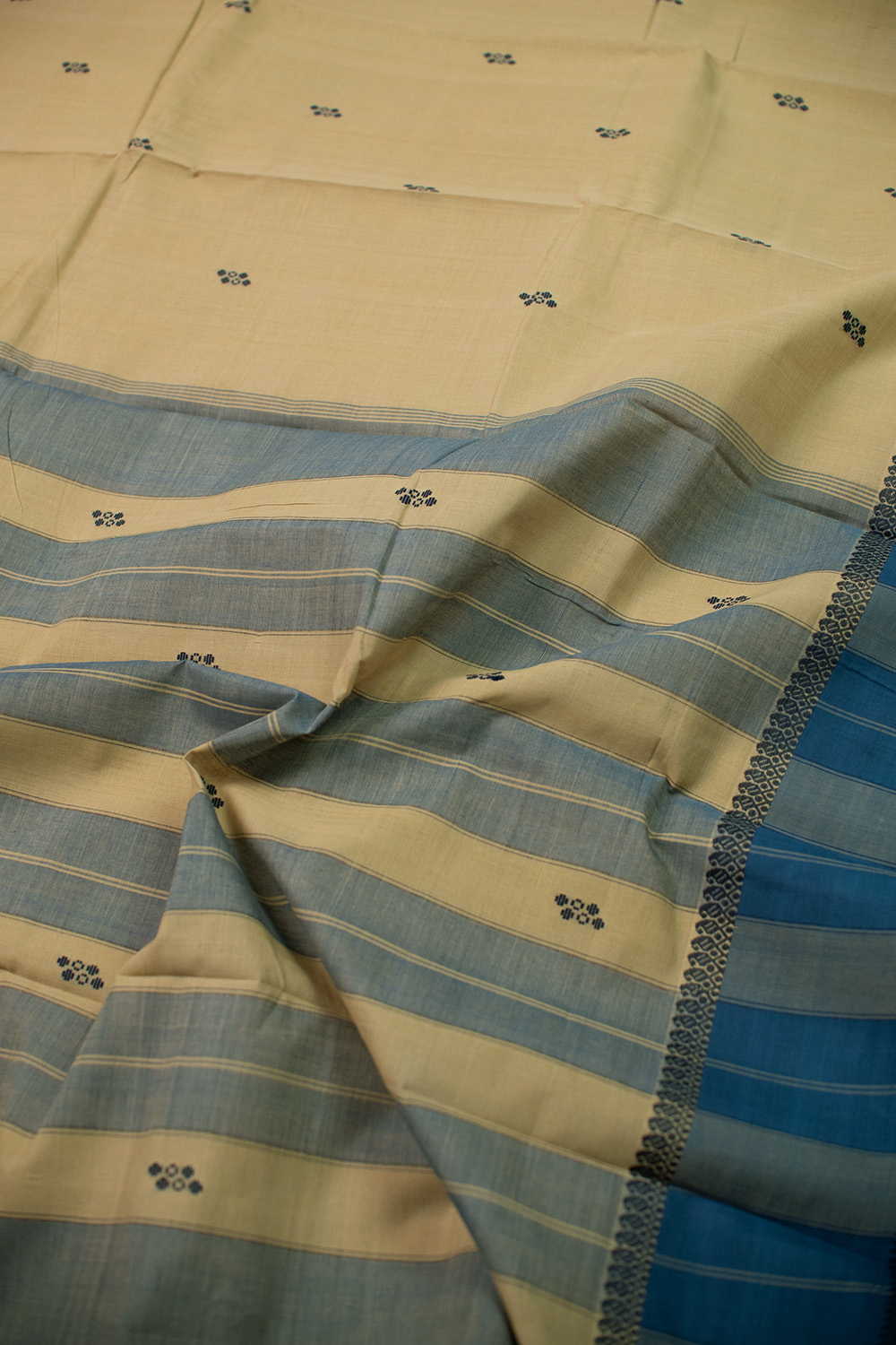 Sarees - Matkatus 