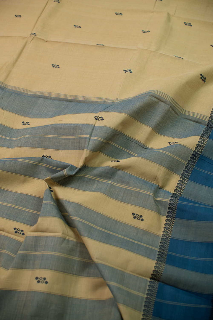 Sarees - Matkatus 