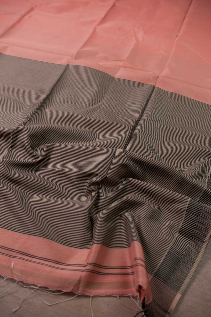 Peach with Thread Border Maheshwari Silk Cotton saree