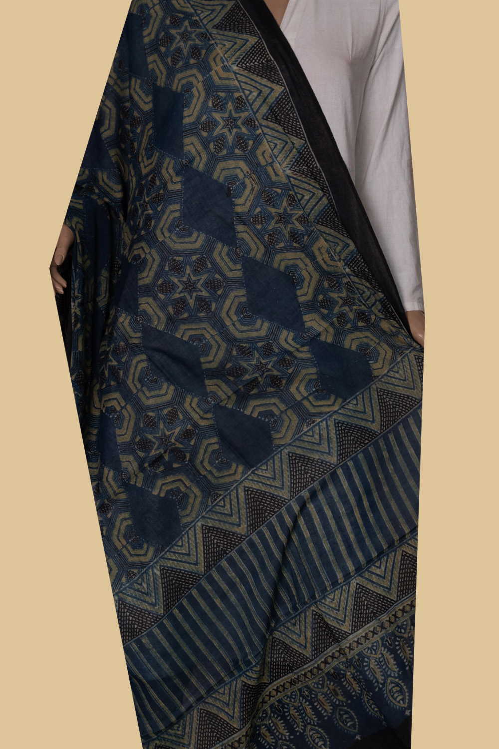 Ajrak Cotton Dupatta - Matkatus 