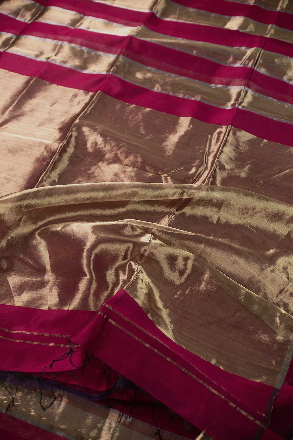 Dark Pink with Gold Maheshwari Silk Cotton Saree
