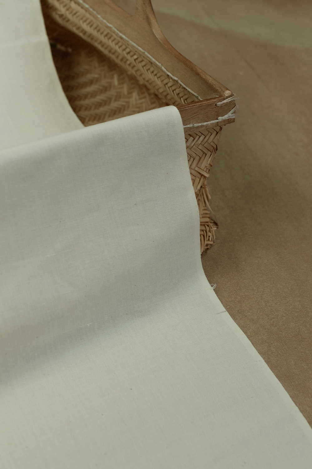 Plain Off-White Yarn Dyed Handwoven Cotton Fabric