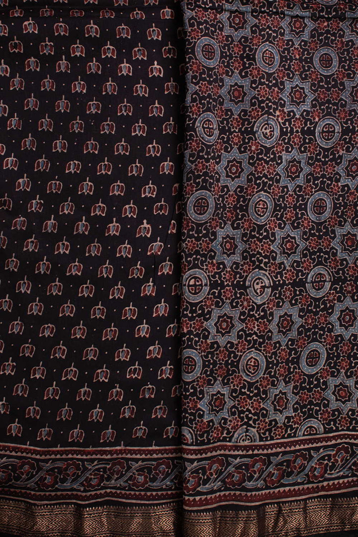 Sarees - Matkatus 