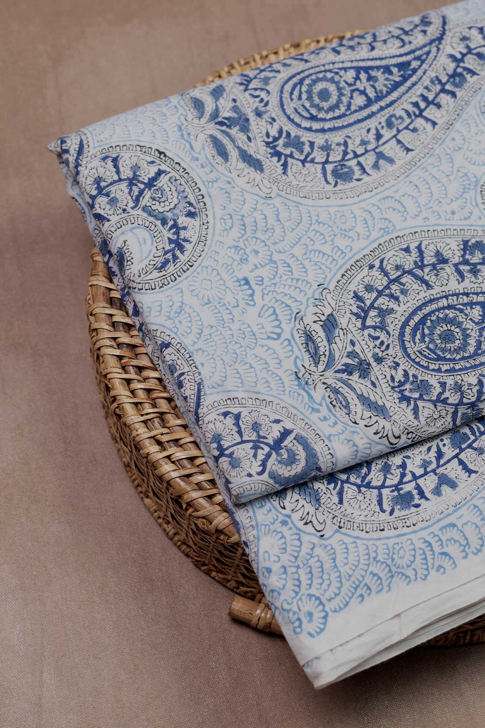 Hand block printed Sanganeri cotton fabric with floral motifs - Matkatus 