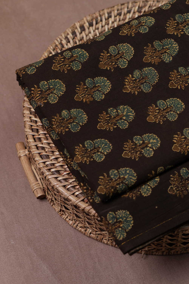 Ajrak Fabric - Matkatus 