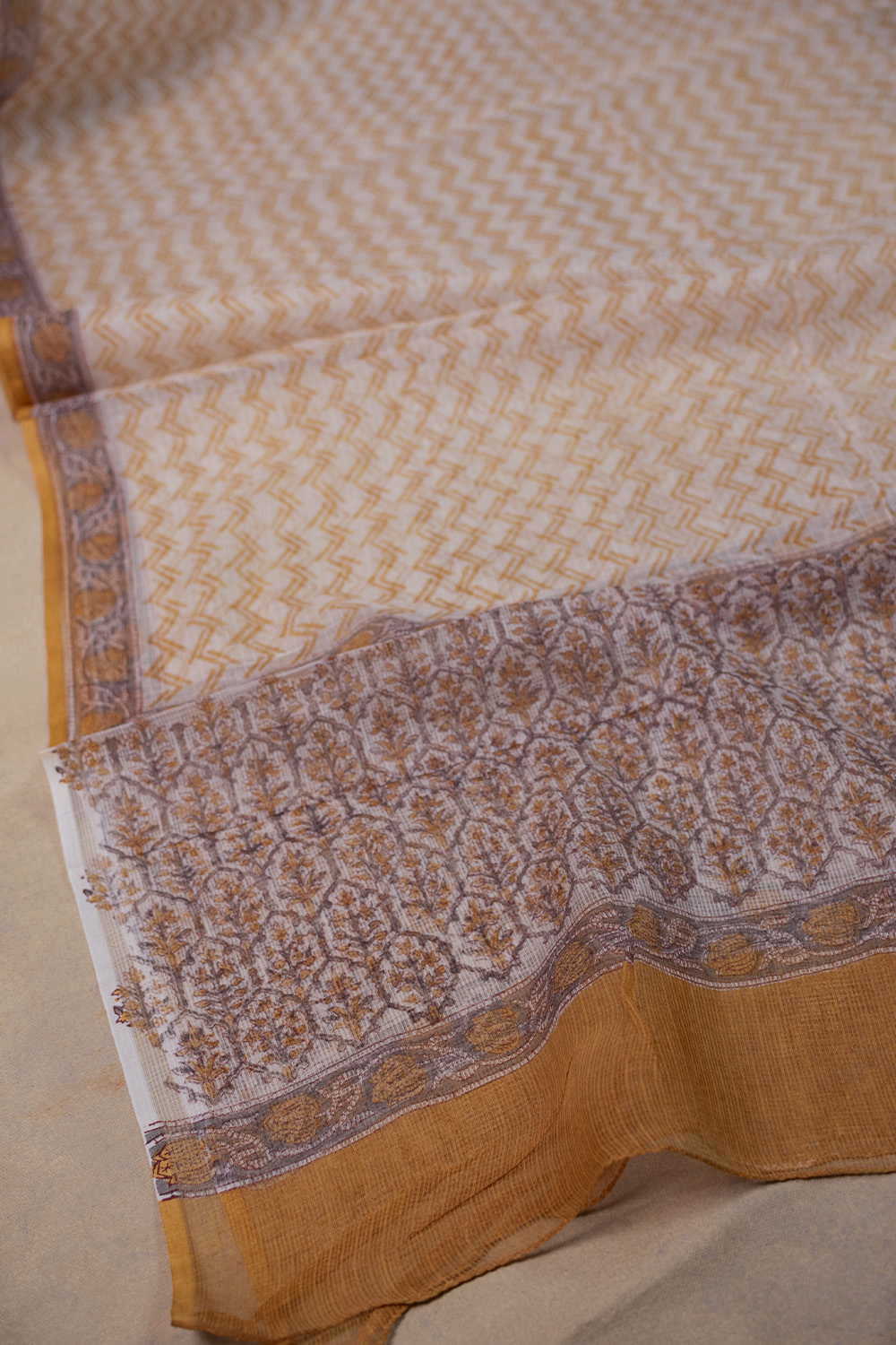 Block Printed Cotton Dupatta - Matkatus 