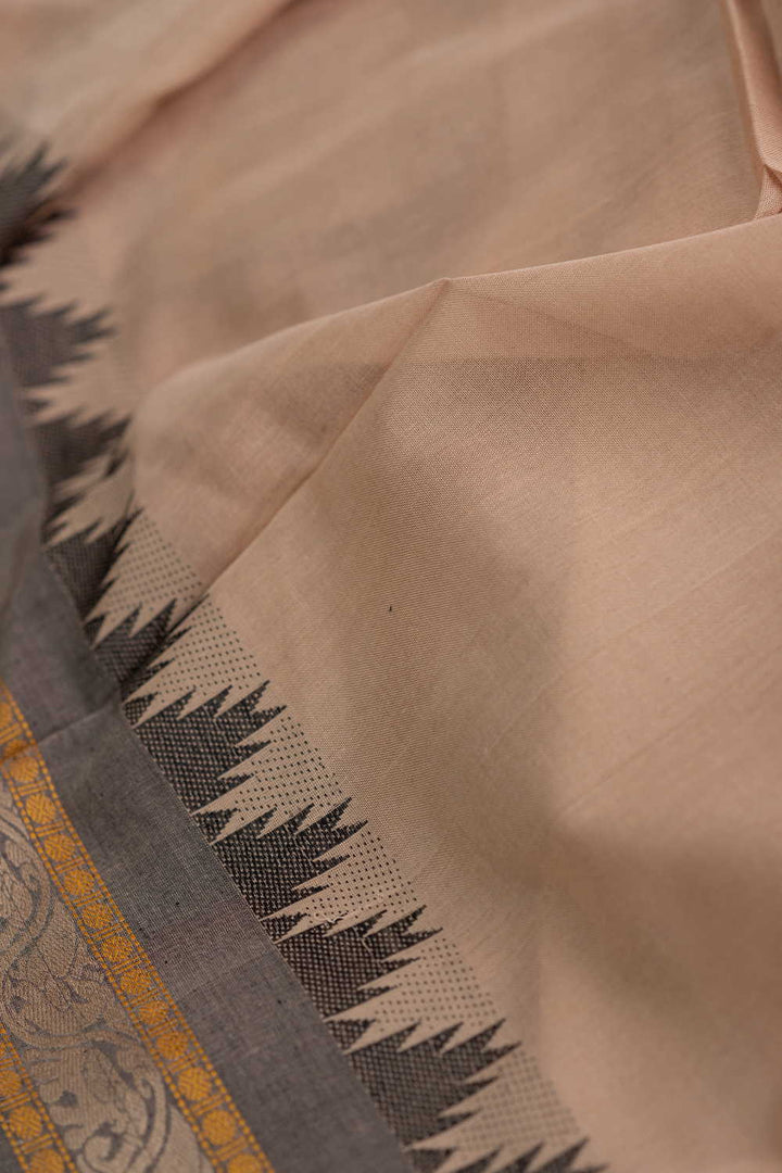 Border Fabrics - Matkatus 