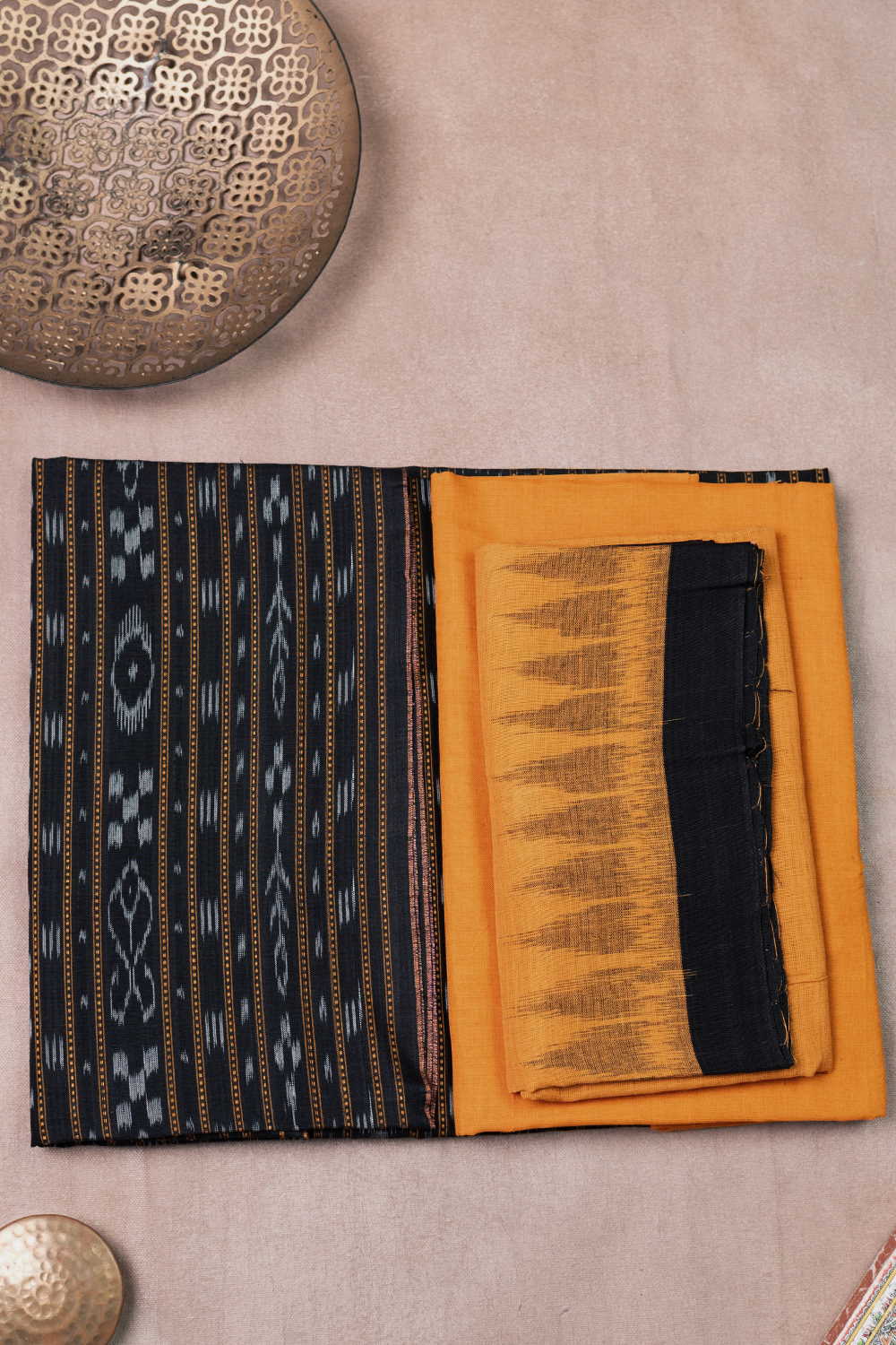 Orissa Ikat Suits-Matkatus 