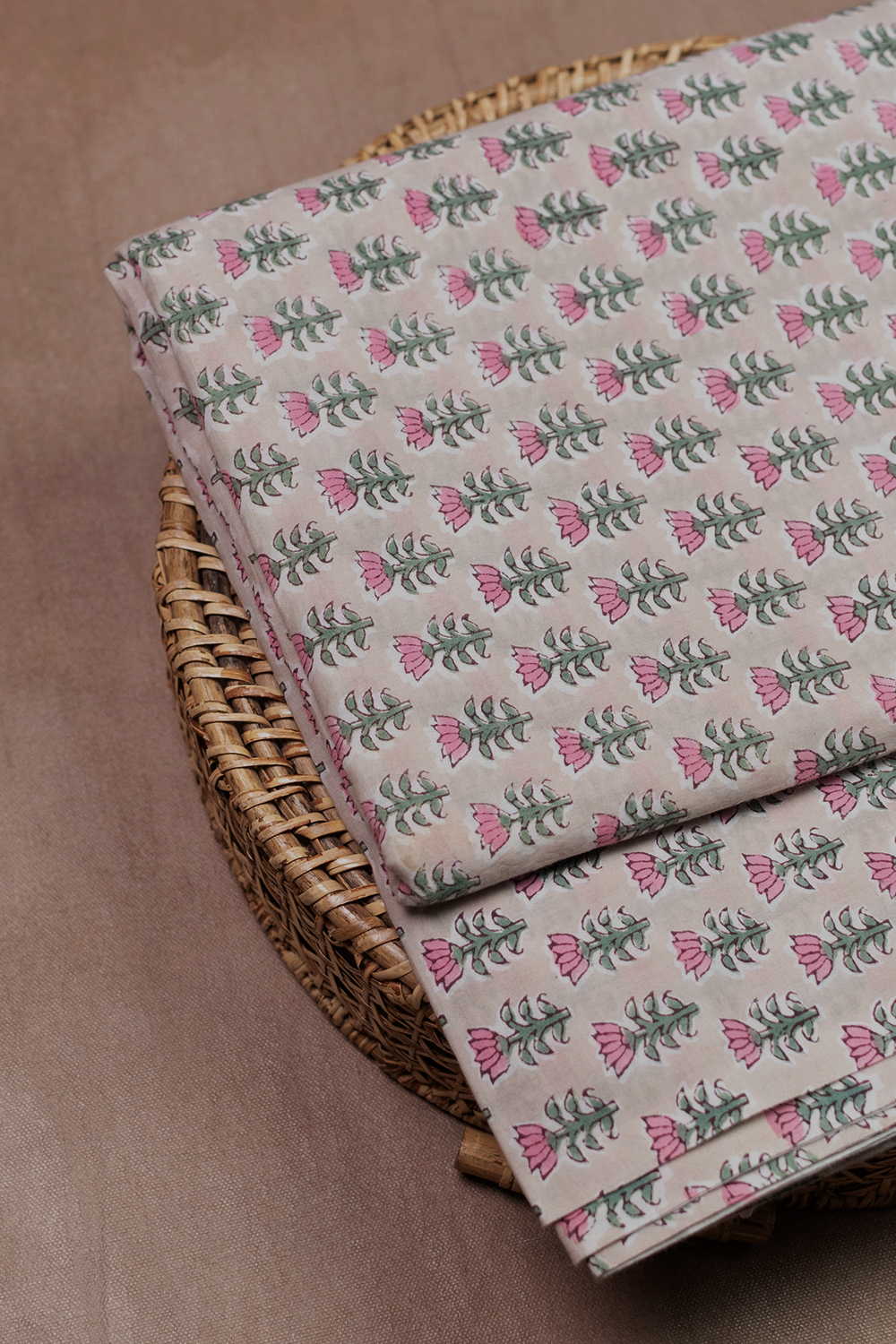 Hand block printed Sanganeri cotton fabric with floral motifs - Matkatus 