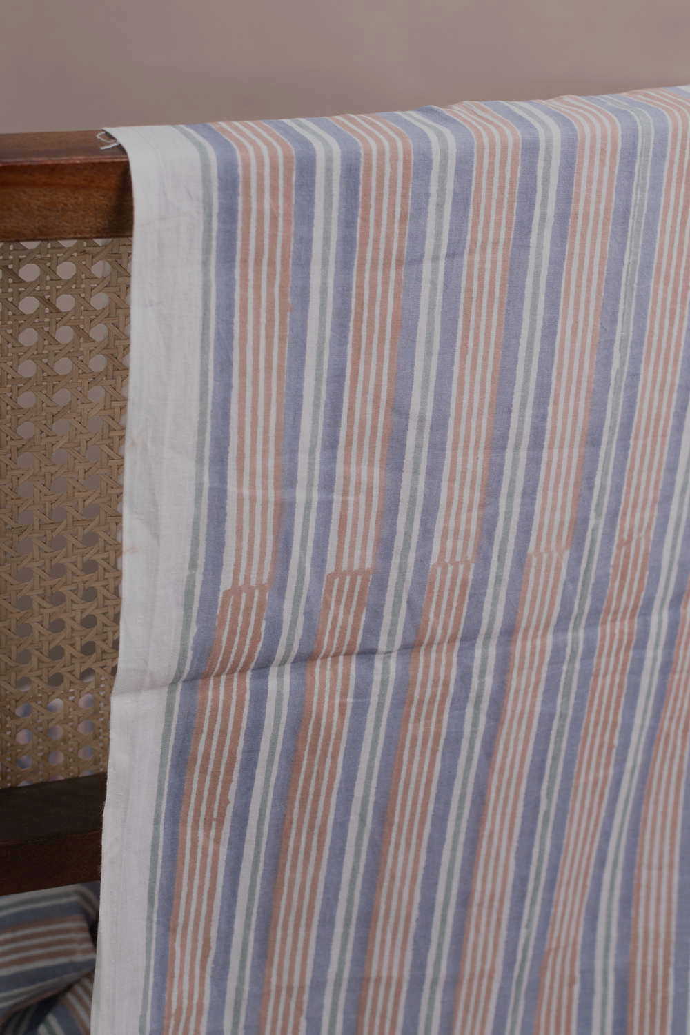 Hand block printed Sanganeri cotton fabric with floral motifs - Matkatus 