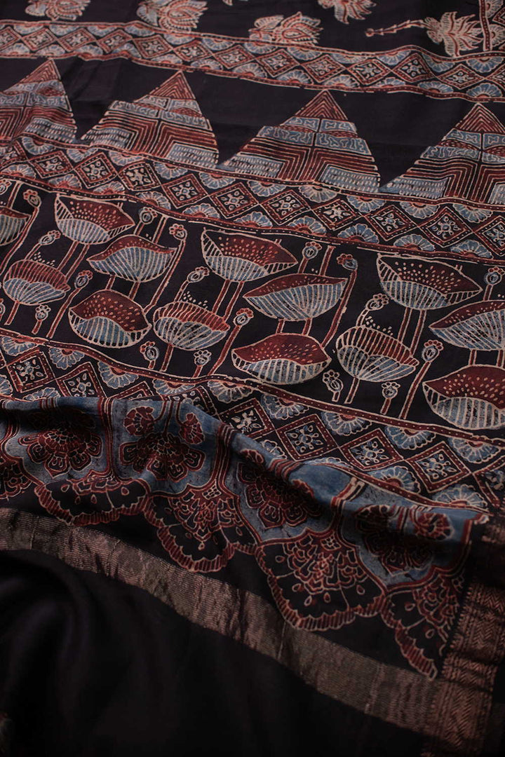Sarees - Matkatus 