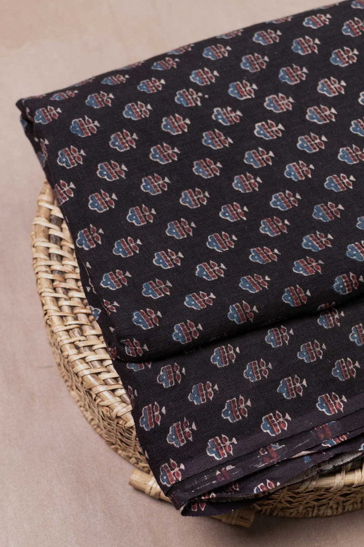 Ajrak Fabrics - Matkatus 