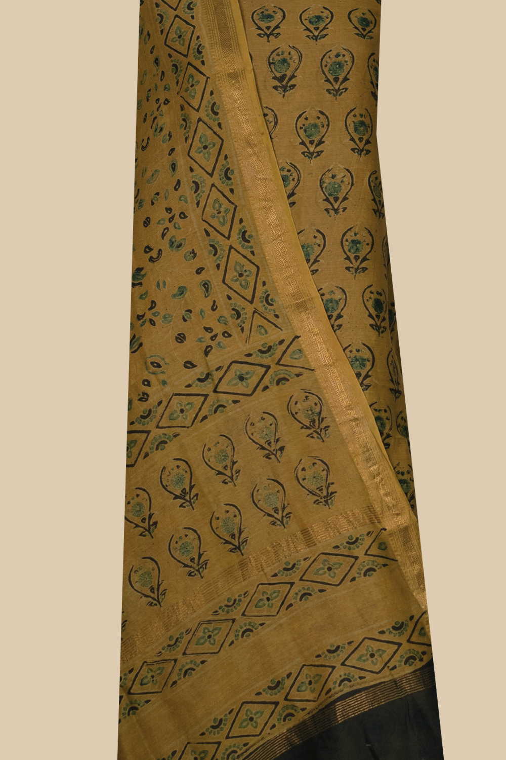 Unstitched Suits-Matkatus 
