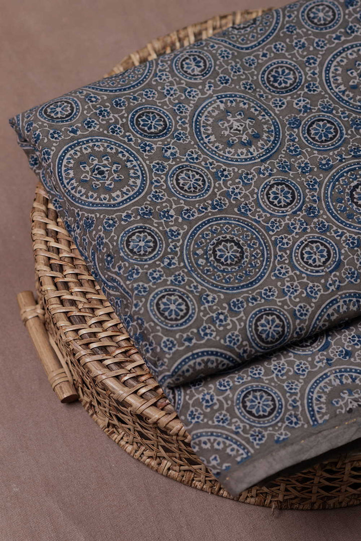 Block Printed Fabric - Matkatus 