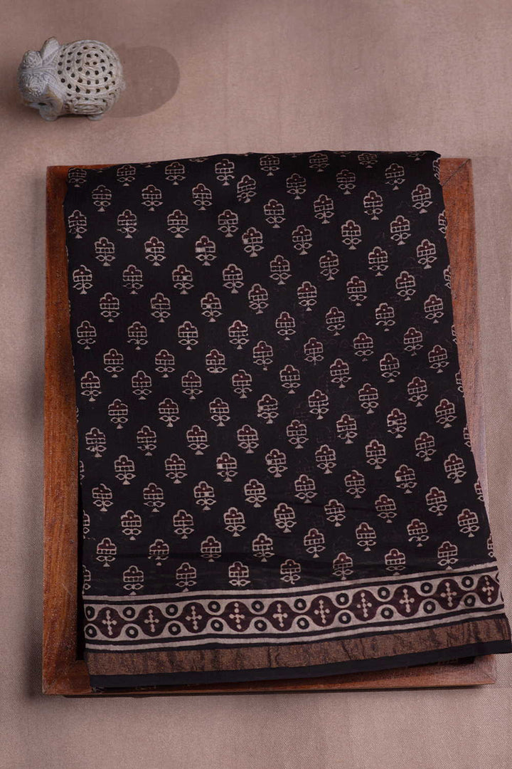 Ajrak Saree - Matkatus