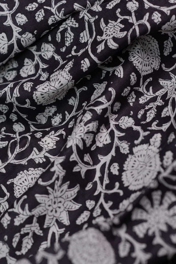 Cotton Fabric- Matkatus