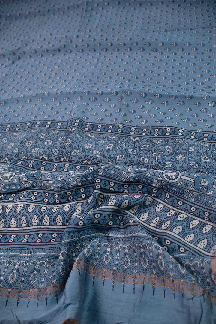Ajrak Saree - Matkatus