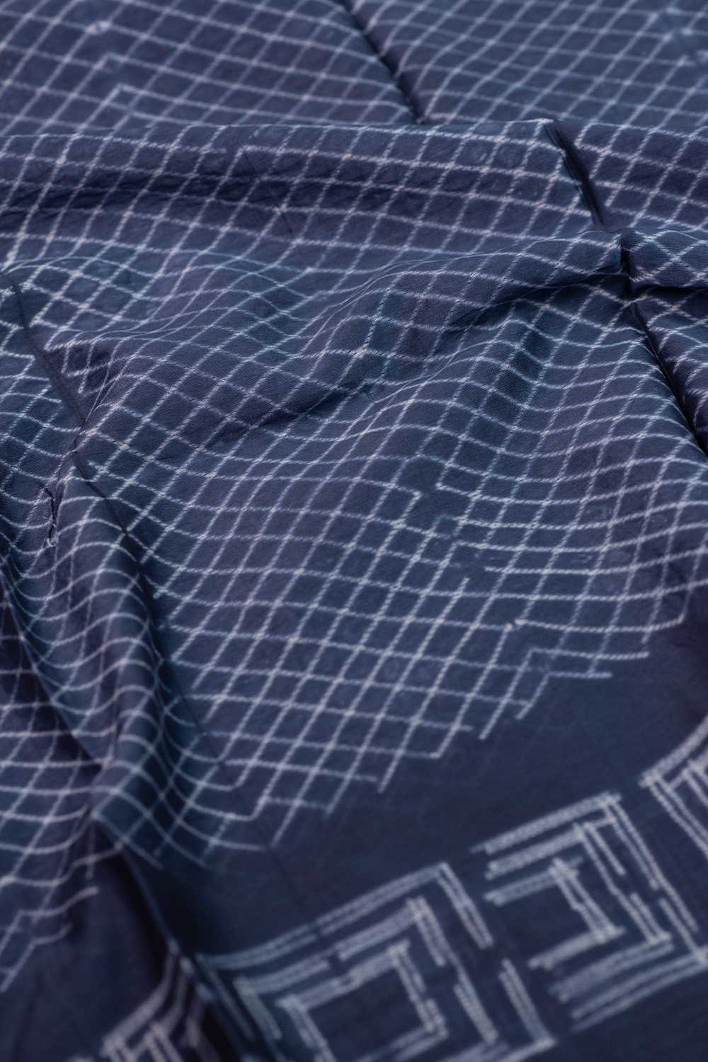 Shibori Suits - Matkatus 