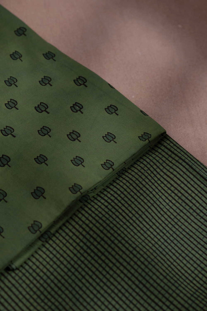 Unstitched Suits - Matkatus 