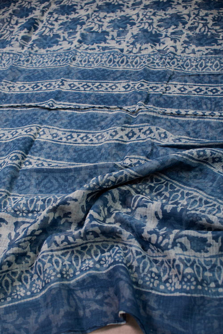 Sarees - Matkatus 