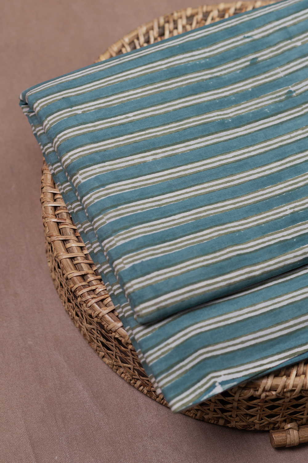 Floral Sanganeri cotton fabric - Matkatus 