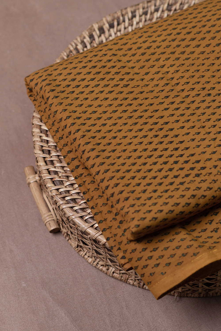 Block Printed Fabric - Matkatus 