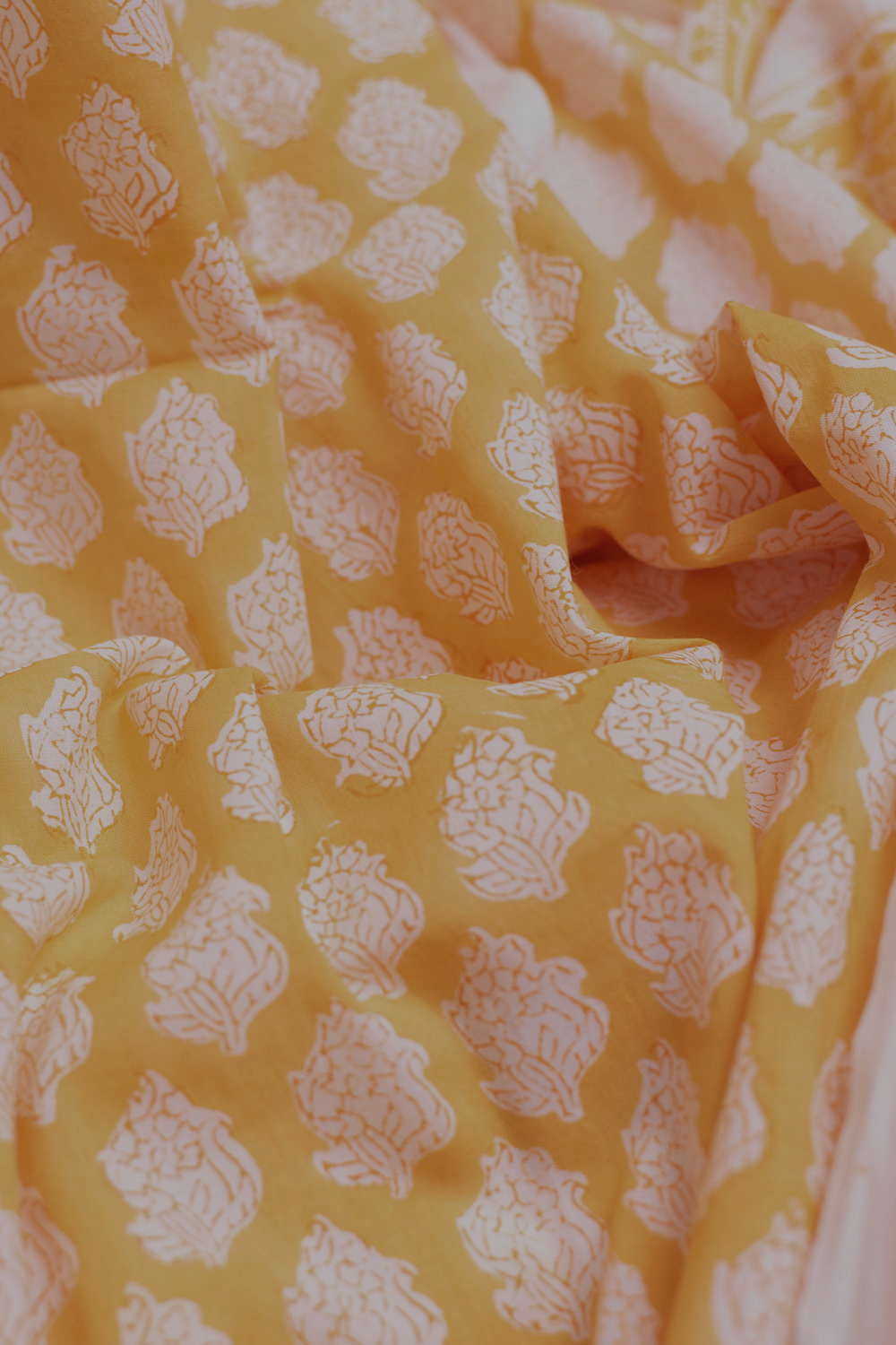 Hand block printed Sanganeri cotton fabric with floral motifs - Matkatus 