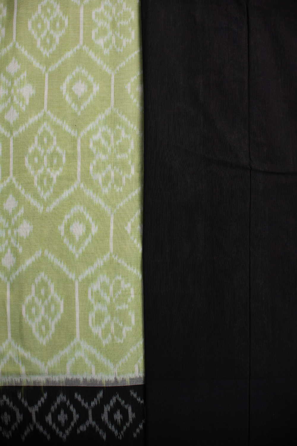 Ikat Saree - Matkatus 