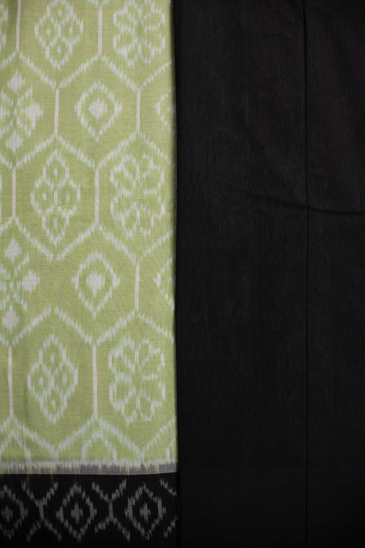 Ikat Saree - Matkatus 