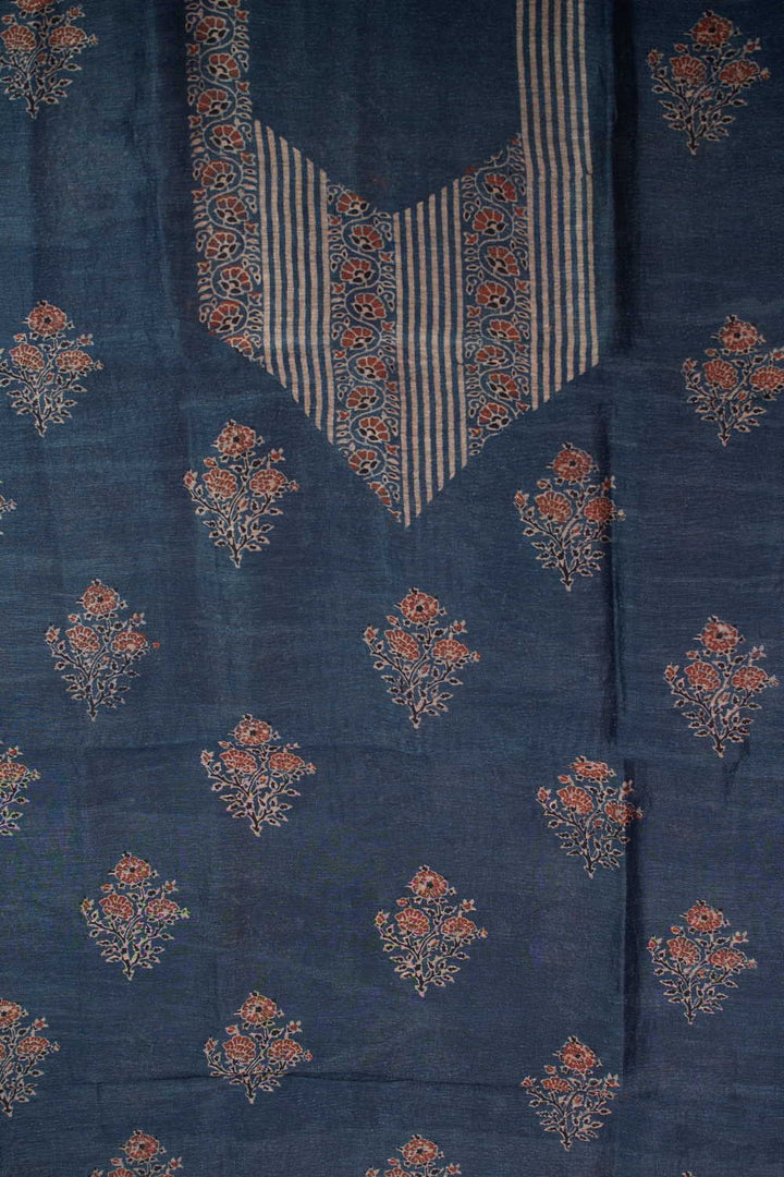 Ajrak Suits - Matkatus 